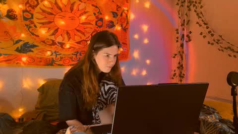 Alice online show from February 2026 05:12:01 AM