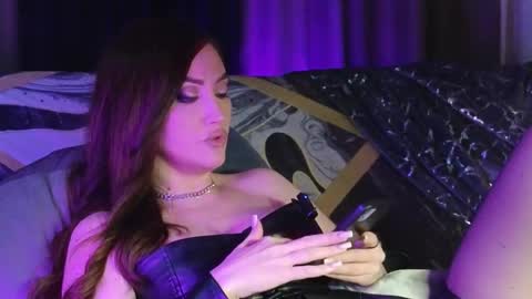 Snapshot of alicejameson chatting on September 2025 08:53:02 PM alicejameson online show from September 2025 08:53:02 PM