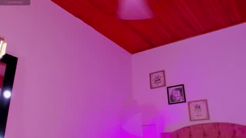 Snapshot of alicekiing_ chatting on September 2025 02:49:01 AM ALICEKIING online show from September 2025 02:49:01 AM
