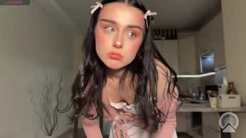 Snapshot of alicelaney chatting on April 2026 08:07:02 PM alicelaney online show from April 2026 08:07:02 PM