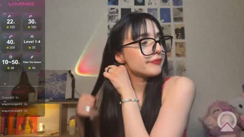 Snapshot of alicelaney chatting on April 2026 07:52:01 PM alicelaney online show from April 2026 07:52:01 PM