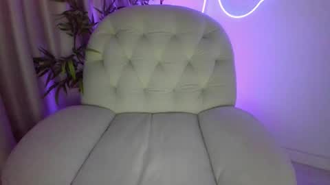 AliceLevine online show from March 2026 05:25:01 AM