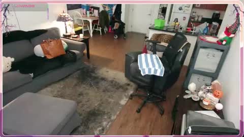 Alice Liddell online show from December 2025 06:02:01 PM