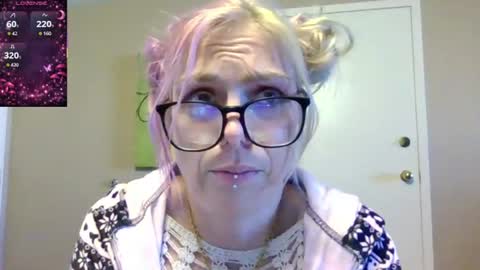 Snapshot of aliceliddell710 chatting on June 2026 12:20:01 AM Alice Liddell online show from June 2026 12:20:01 AM
