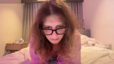 Snapshot of alicepinkhead chatting on April 2026 09:56:02 AM AlicePinkhead online show from April 2026 09:56:02 AM