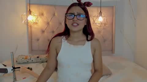 Alice Pol  online show from February 2025 02:00:01 PM