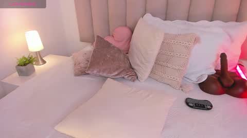 Snapshot of aliceveraa_ chatting on January 2025 10:56:01 PM Alice Vera online show from January 2025 10:56:01 PM