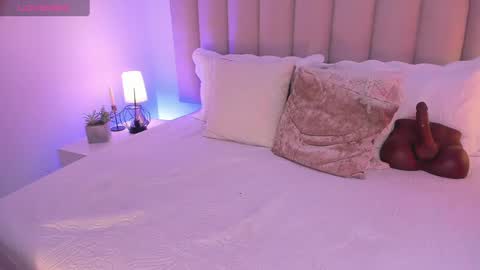 Snapshot of aliceveraa_ chatting on March 2025 04:35:02 PM Alice Vera online show from March 2025 04:35:02 PM