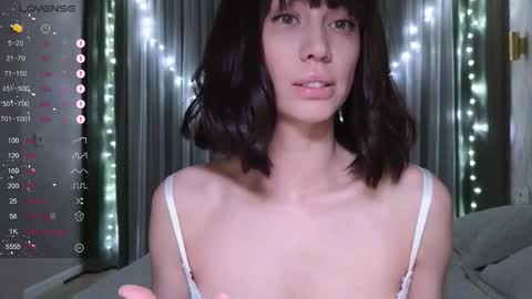 Snapshot of alicewonders_ chatting on December 2025 08:47:02 PM Alice online show from December 2025 08:47:02 PM