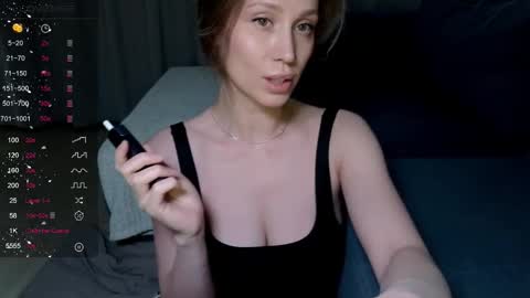 Snapshot of alicewonders_ chatting on March 2026 09:06:01 PM Alice online show from March 2026 09:06:01 PM