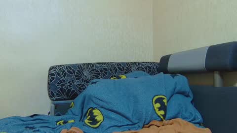 AliceWoolfy online show from March 2026 08:34:01 PM