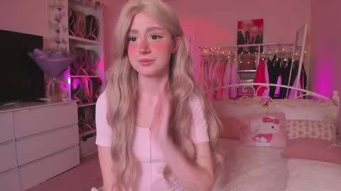 Snapshot of alicexbae chatting on May 2026 03:51:02 PM from wonderland online show from May 2026 03:51:02 PM