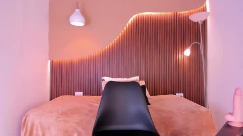 Alice online show from March 2025 04:12:02 AM