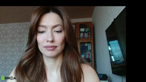 Alicia online show from October 2025 07:12:01 AM