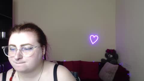 Alicia online show from April 2026 06:16:01 AM