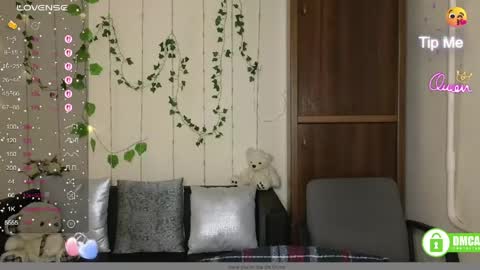 Alicia online show from April 2026 05:23:01 AM