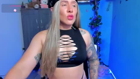 Snapshot of aliciaballard chatting on September 2025 09:15:01 PM Jennyfer online show from September 2025 09:15:01 PM