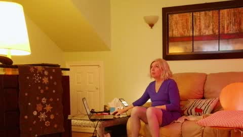 Snapshot of aliciadehart181 chatting on April 2026 11:26:01 PM Alicia deHart Help me reach 1000 Followers. Its FREE online show from April 2026 11:26:01 PM