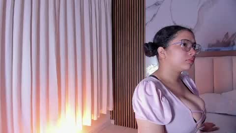 Snapshot of alicialevy chatting on May 2026 10:22:02 AM LUNA online show from May 2026 10:22:02 AM