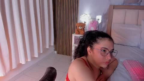 Snapshot of alicialevy chatting on May 2026 10:31:01 AM LUNA online show from May 2026 10:31:01 AM