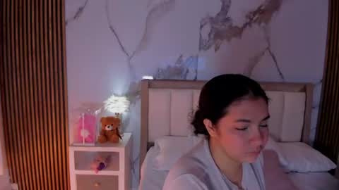 Snapshot of alicialevy chatting on July 2026 10:19:02 AM LUNA online show from July 2026 10:19:02 AM