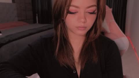 Snapshot of aliciawonderland__ chatting on February 2025 05:34:01 PM aliciawonderland__ online show from February 2025 05:34:01 PM