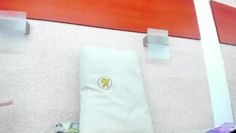 Snapshot of alicie_green chatting on February 2025 05:48:02 AM im tutti online show from February 2025 05:48:02 AM