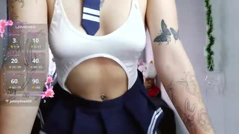 aliciia_23 online show from February 2026 10:47:02 PM