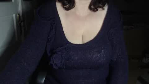 Alidue online show from October 2025 08:50:02 PM