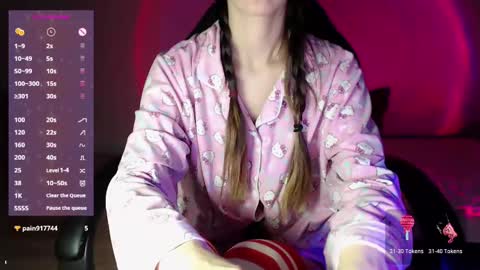 Mia online show from February 2025 04:33:01 PM