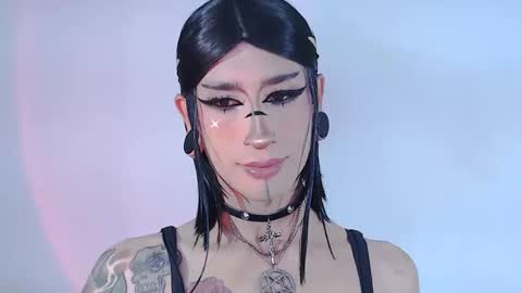 Snapshot of alienexxx chatting on June 2026 11:29:02 PM online show from June 2026 11:29:02 PM