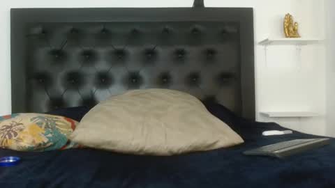 alika_jonhson_ online show from October 2025 09:22:02 AM