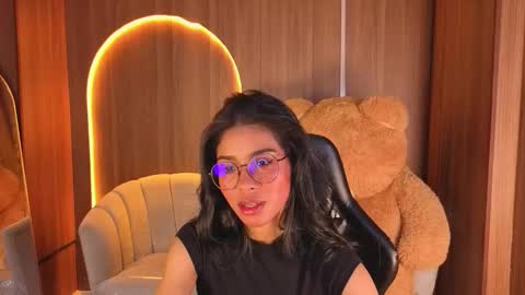alina_b_ online show from February 2026 01:08:02 PM