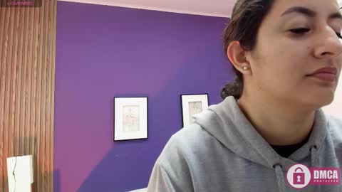 Snapshot of alina_martinelli chatting on February 2025 11:43:01 AM Alina online show from February 2025 11:43:01 AM