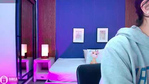 Snapshot of alina_martinelli chatting on September 2025 11:55:02 AM Alina online show from September 2025 11:55:02 AM