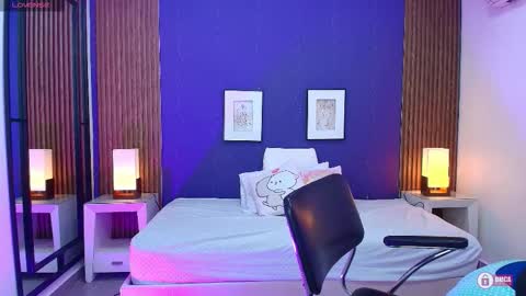 Snapshot of alina_martinelli chatting on October 2025 10:47:01 AM Alina online show from October 2025 10:47:01 AM