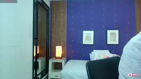 Snapshot of alina_martinelli chatting on October 2025 11:10:01 AM Alina online show from October 2025 11:10:01 AM