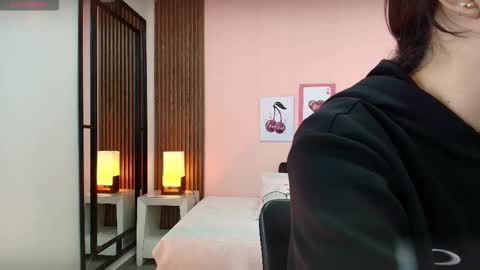 Snapshot of alina_martinelli chatting on January 2026 11:04:02 AM Alina online show from January 2026 11:04:02 AM