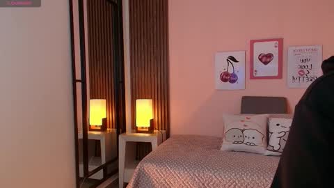 Snapshot of alina_martinelli chatting on February 2026 11:25:02 AM Alina online show from February 2026 11:25:02 AM