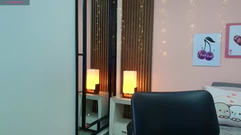 Snapshot of alina_martinelli chatting on February 2026 11:28:02 AM Alina online show from February 2026 11:28:02 AM