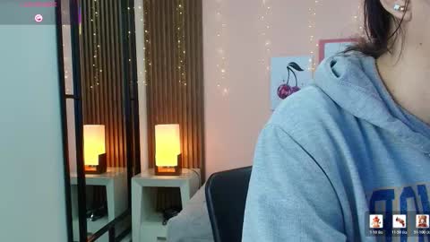 Snapshot of alina_martinelli chatting on February 2026 11:40:01 AM Alina online show from February 2026 11:40:01 AM