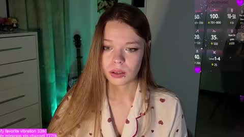 Alina and Ben online show from September 2025 07:36:02 PM