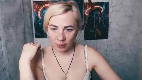 Snapshot of alinafrey_ chatting on February 2026 05:26:01 AM Alina online show from February 2026 05:26:01 AM