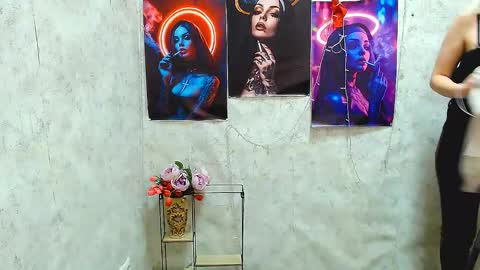 Snapshot of alinafrey_ chatting on March 2026 05:40:02 AM Alina online show from March 2026 05:40:02 AM