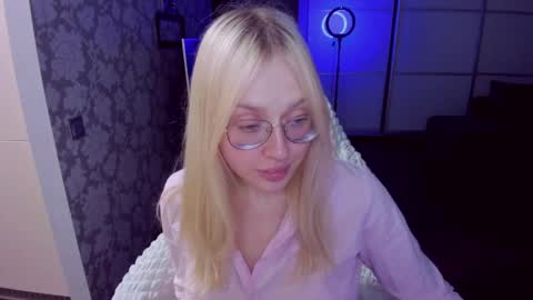 alinaocean online show from May 2026 06:27:01 PM