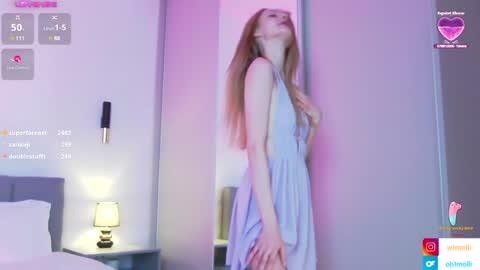 Alisa but you can call me Molli  online show from January 2025 09:43:01 PM