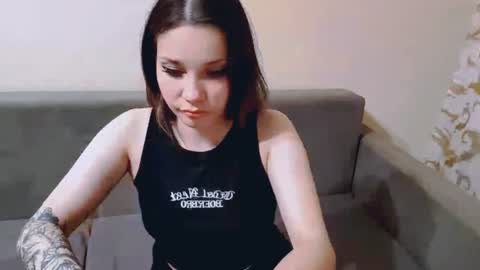 Snapshot of alisa_fox_pup chatting on July 2026 07:20:01 PM Alisa online show from July 2026 07:20:01 PM