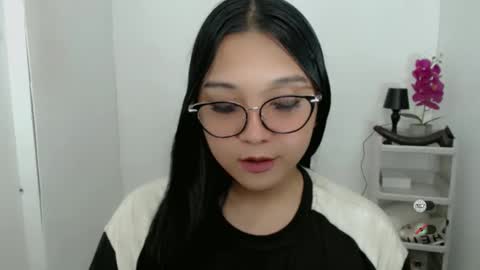 Snapshot of alisa_kiss_ chatting on April 2026 04:12:01 PM Shanti xhey online show from April 2026 04:12:01 PM