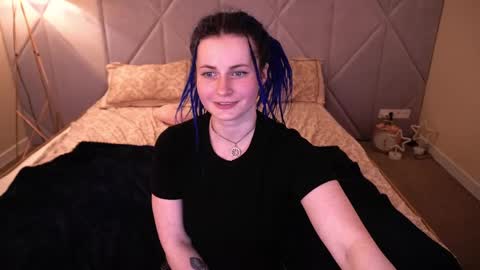 alisagrace online show from April 2026 06:10:01 PM