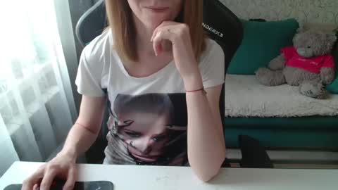 Snapshot of alisarogsx chatting on May 2026 04:36:02 PM AlisaRogsx online show from May 2026 04:36:02 PM